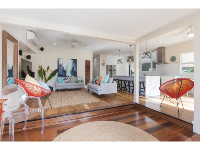 8 Crawford Street, Mossman QLD 4873