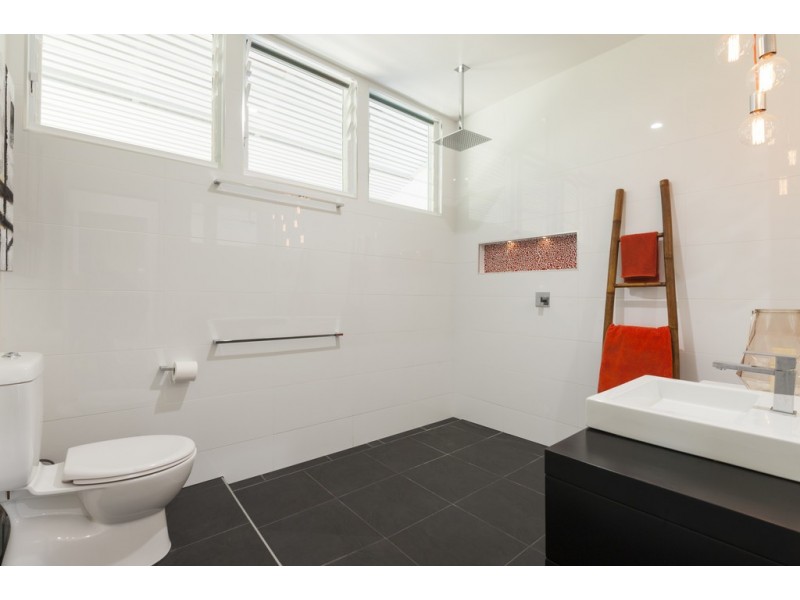 8 Crawford Street, Mossman QLD 4873