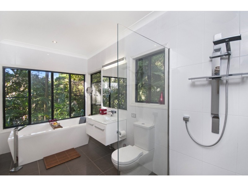 115-119 Coral Sea Drive, Mossman QLD 4873