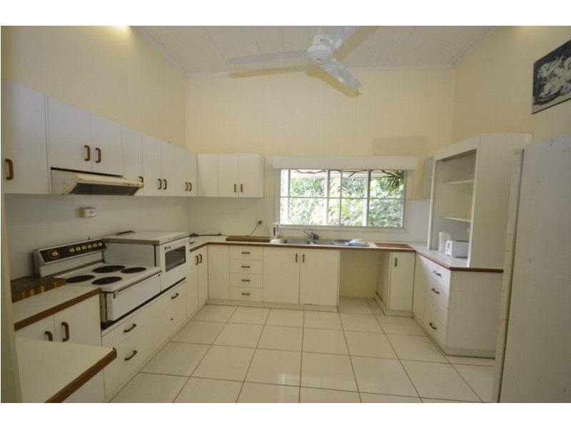 15 Whiteley Road, Miallo QLD 4873