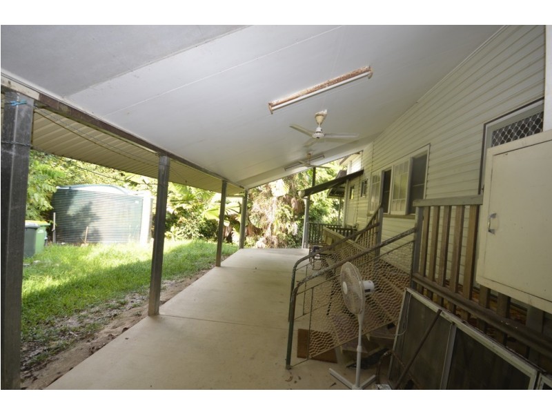 15 Whiteley Road, Miallo QLD 4873