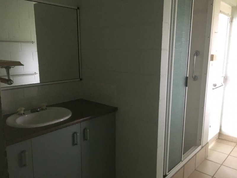 2/4 Alchera Drive, Mossman QLD 4873