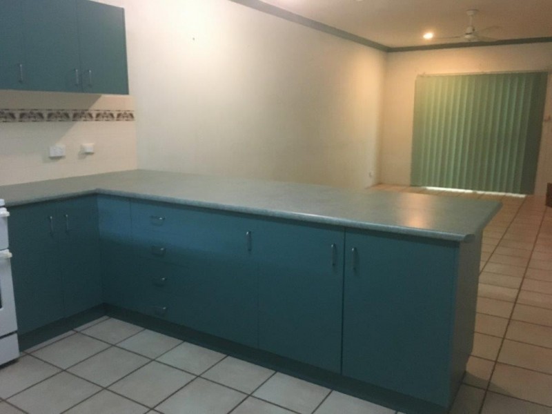 2/4 Alchera Drive, Mossman QLD 4873