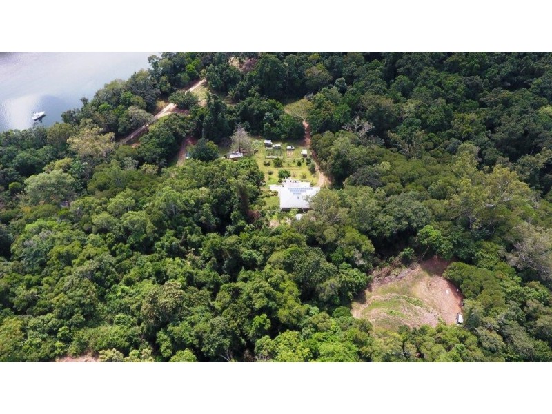 14 Idriess Close Degarra, Bloomfield QLD 4895