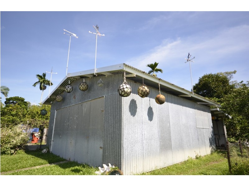 9 Cedars Street, Mossman QLD 4873