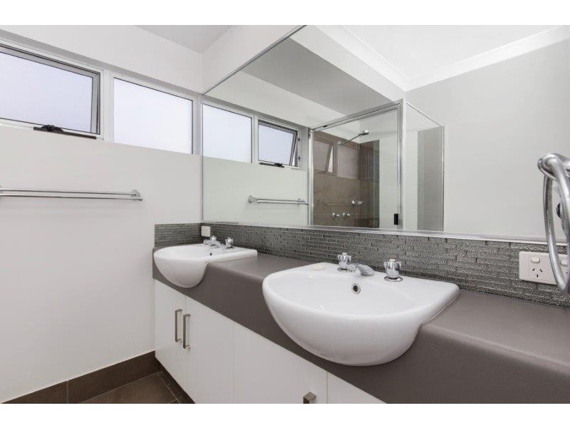 3 Bayil Drive, Bonnie Doon QLD 4873