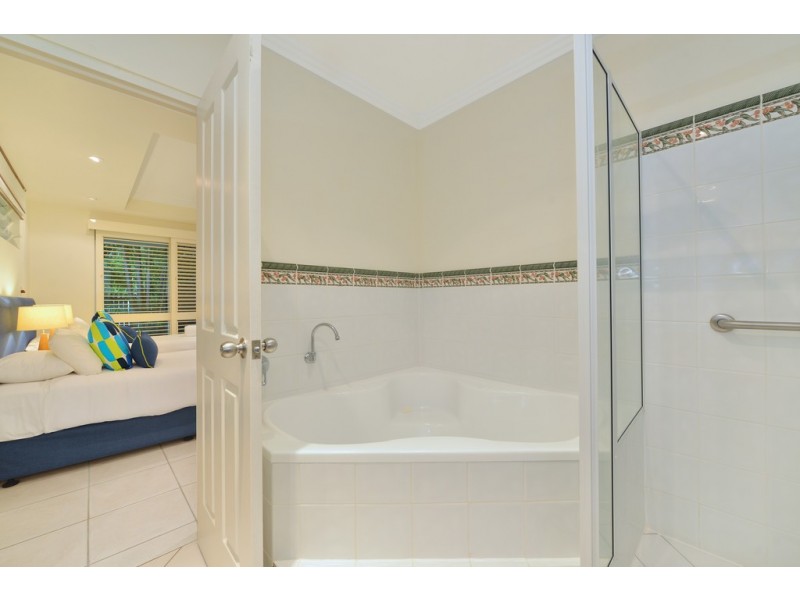 2/5 Langley Road, Port Douglas QLD 4877