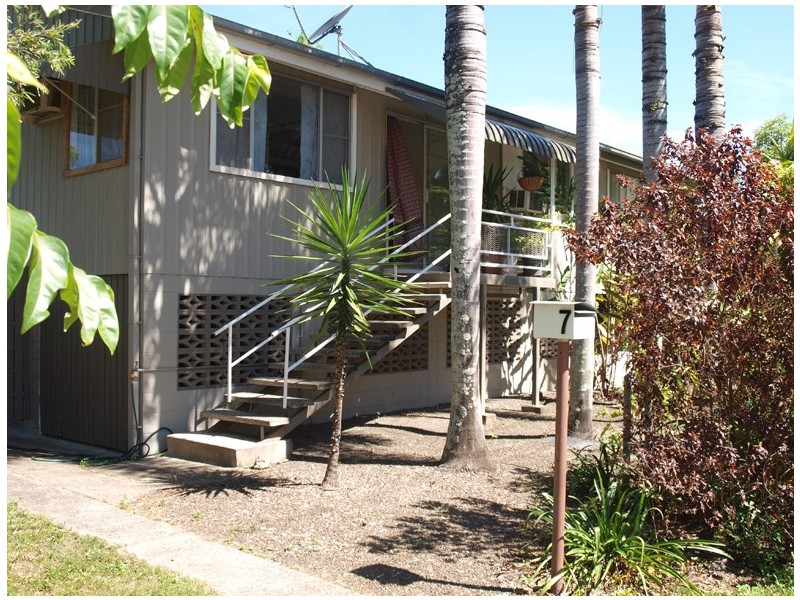 7 Mossman Street, Mossman QLD 4873