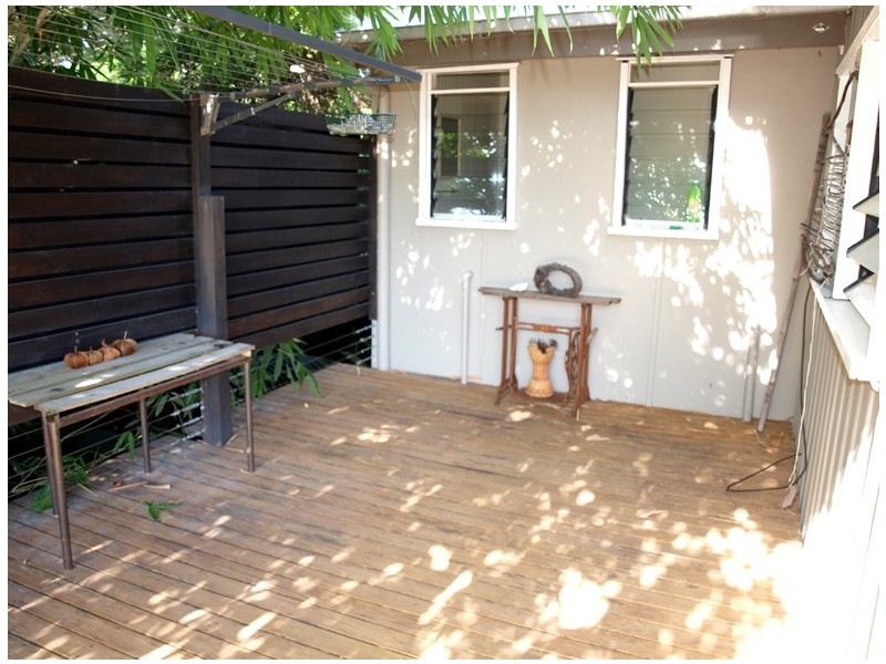 7 Mossman Street, Mossman QLD 4873