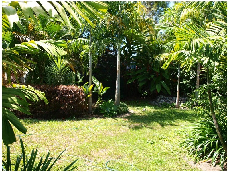 7 Mossman Street, Mossman QLD 4873