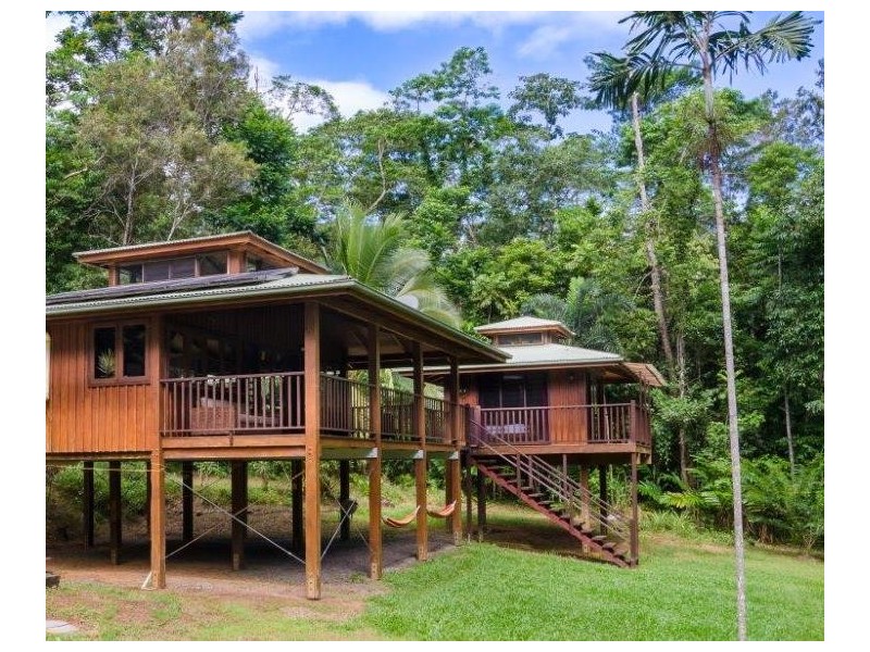 33 Carbeen Road, Daintree QLD 4873