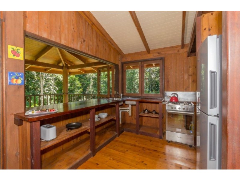 33 Carbeen Road, Daintree QLD 4873