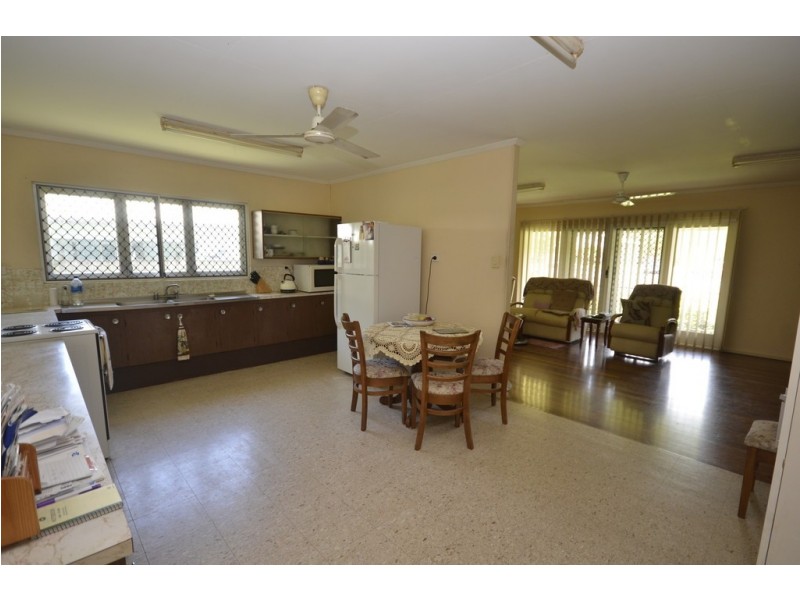 74 Alchera Drive, Mossman QLD 4873