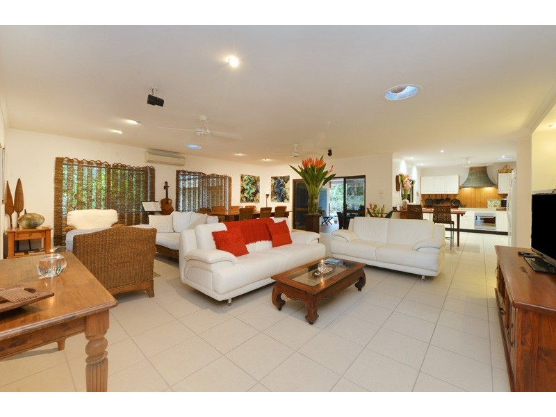 11 Andrews Close, Port Douglas QLD 4877