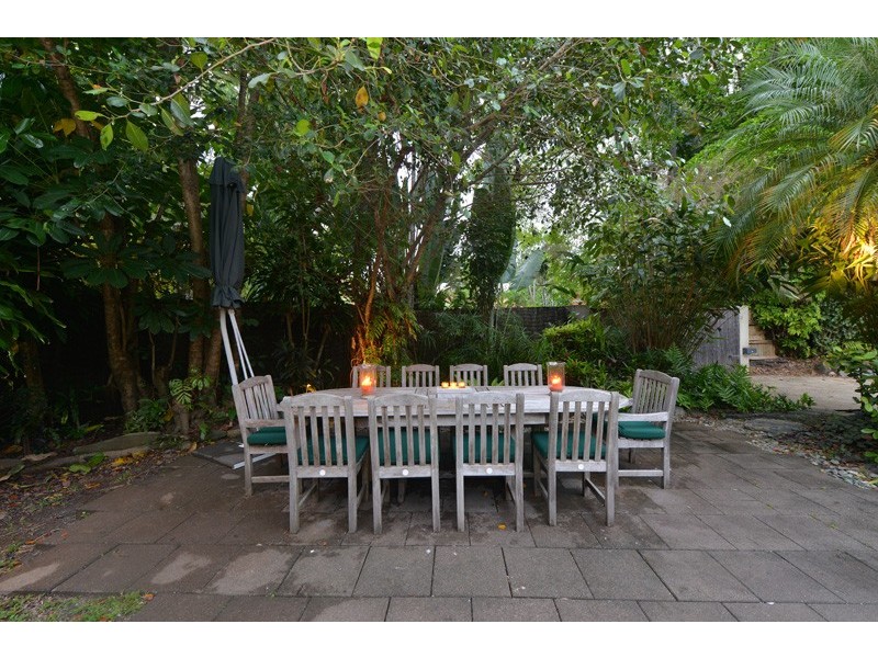 11 Andrews Close, Port Douglas QLD 4877