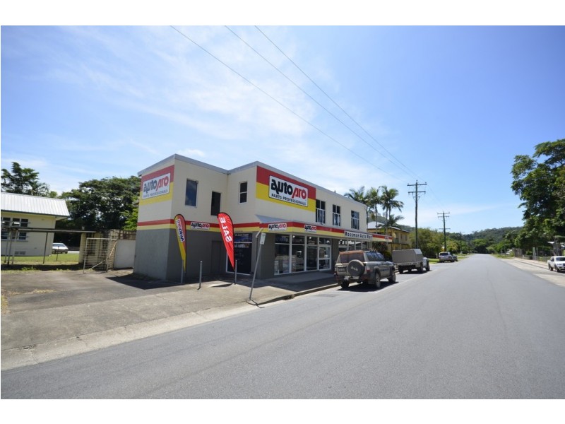 4 William Street, Mossman QLD 4873