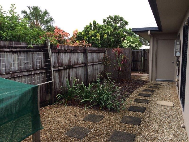52 Cooya Beach Rd, Cooya Beach QLD 4873