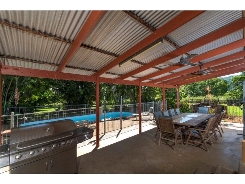 315 Mowbray River Rd, Mowbray QLD 4877
