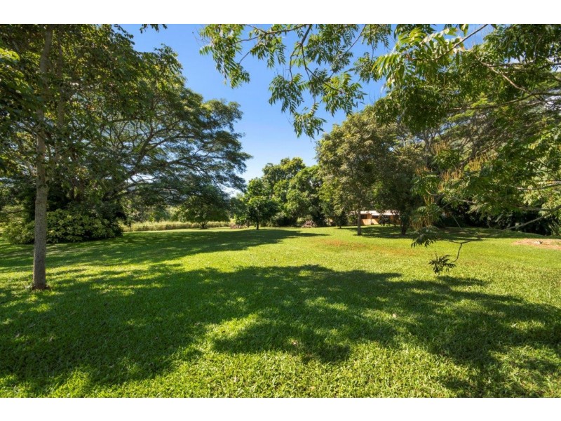 315 Mowbray River Rd, Mowbray QLD 4877