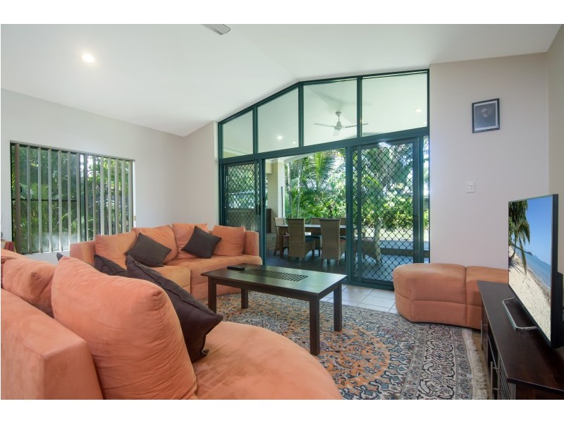 8 Ulysses Avenue, Port Douglas QLD 4877