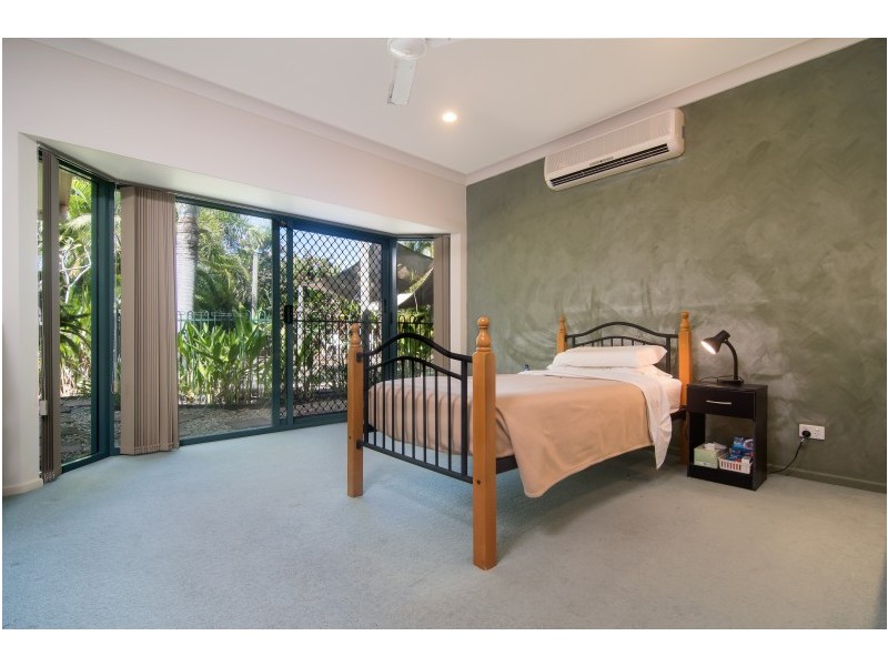 8 Ulysses Avenue, Port Douglas QLD 4877