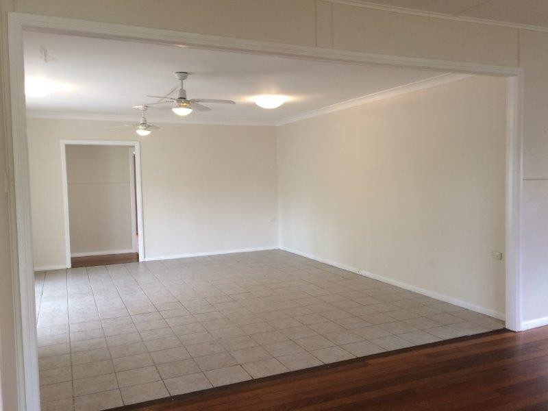 30 Thomas Street, Mossman QLD 4873