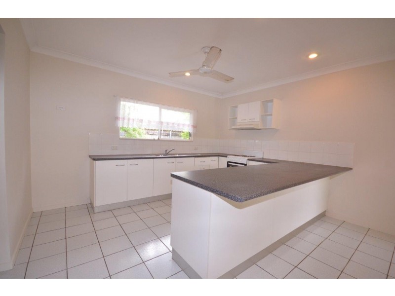 14 THOOLEER CLOSE, Cooya Beach QLD 4873