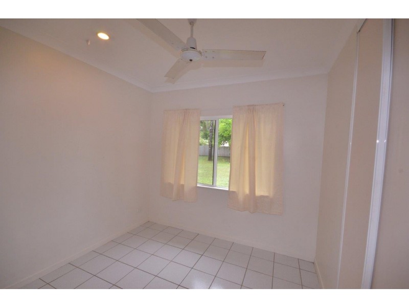 14 THOOLEER CLOSE, Cooya Beach QLD 4873