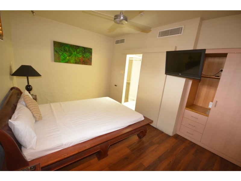 Unit 212 2-4 Macrossan St (Club Tropical Resort), Port Douglas QLD 4877