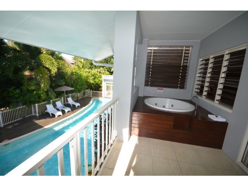 26/10-12 Owen St (Mantra Aqueous), Port Douglas QLD 4877