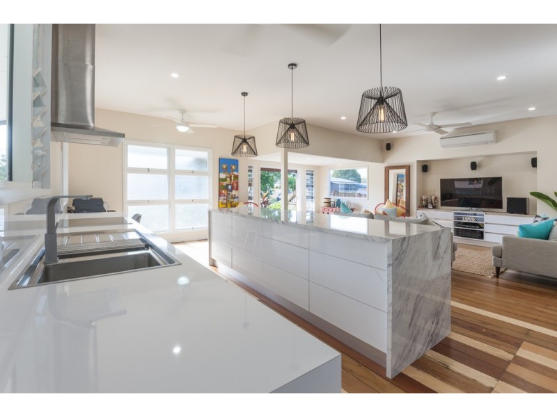 8 Crawford Street, Mossman QLD 4873