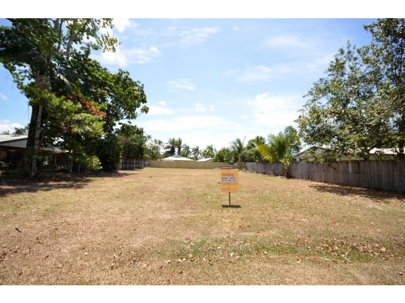 19 Dan Hart Lane, Mossman QLD 4873