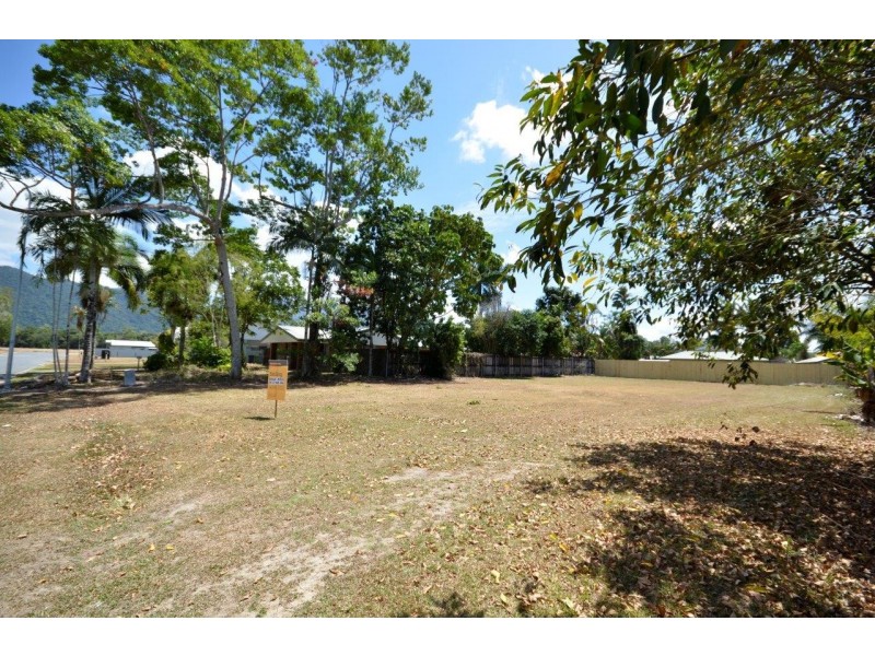 19 Dan Hart Lane, Mossman QLD 4873