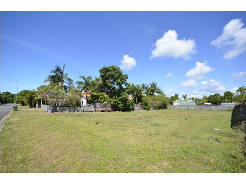 22 Allamanda Street, Cooya Beach QLD 4873