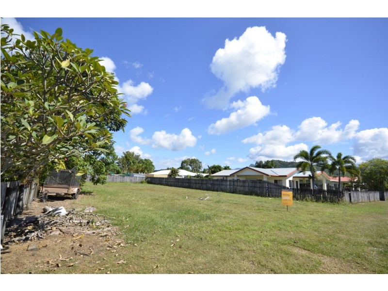 22 Allamanda Street, Cooya Beach QLD 4873