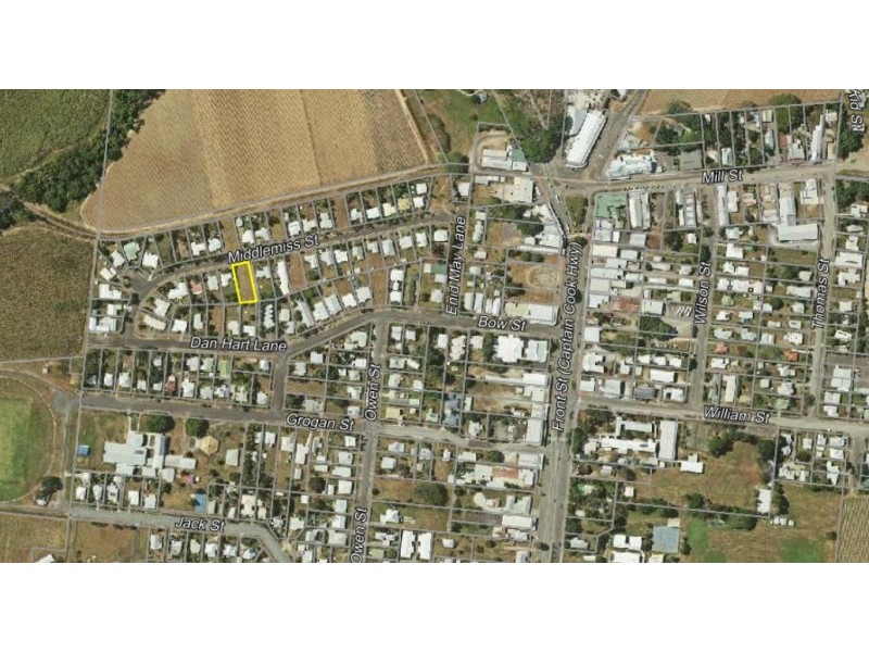 26 and 21 Middlemiss Street, Mossman QLD 4873