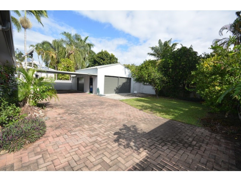 24 Limpet Avenue, Port Douglas QLD 4877