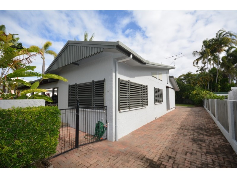 24 Limpet Avenue, Port Douglas QLD 4877