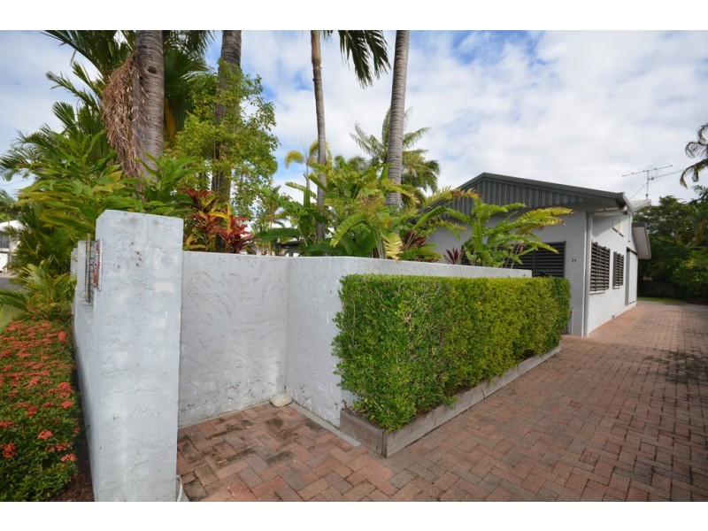 24 Limpet Avenue, Port Douglas QLD 4877