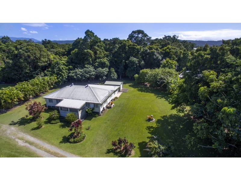 127 Miallo Road, Miallo QLD 4873