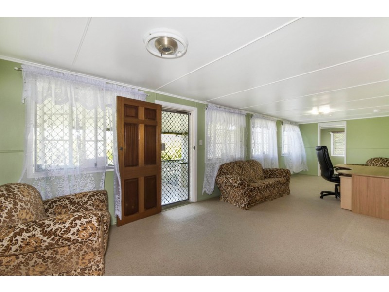 127 Miallo Road, Miallo QLD 4873