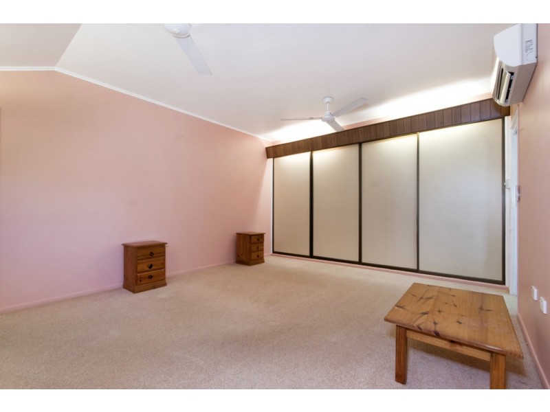 127 Miallo Road, Miallo QLD 4873