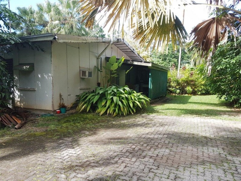 4 Douglas Street, Daintree QLD 4873