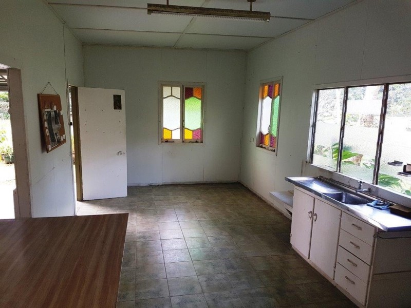 4 Douglas Street, Daintree QLD 4873