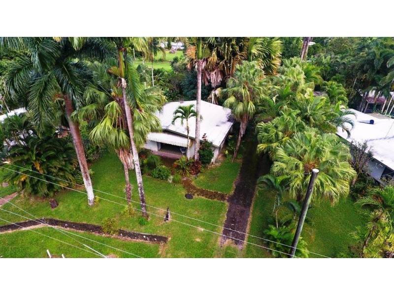 4 Douglas Street, Daintree QLD 4873