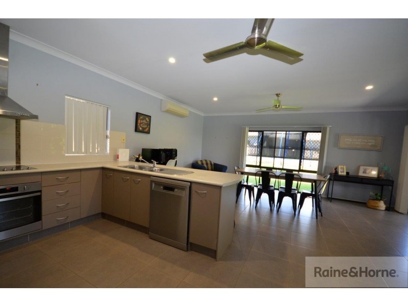 9 GERYGONE CLOSE, Mossman QLD 4873