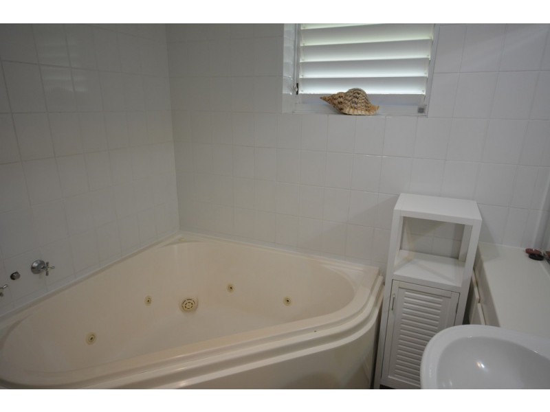 4 Solander Boulevard, Port Douglas QLD 4877