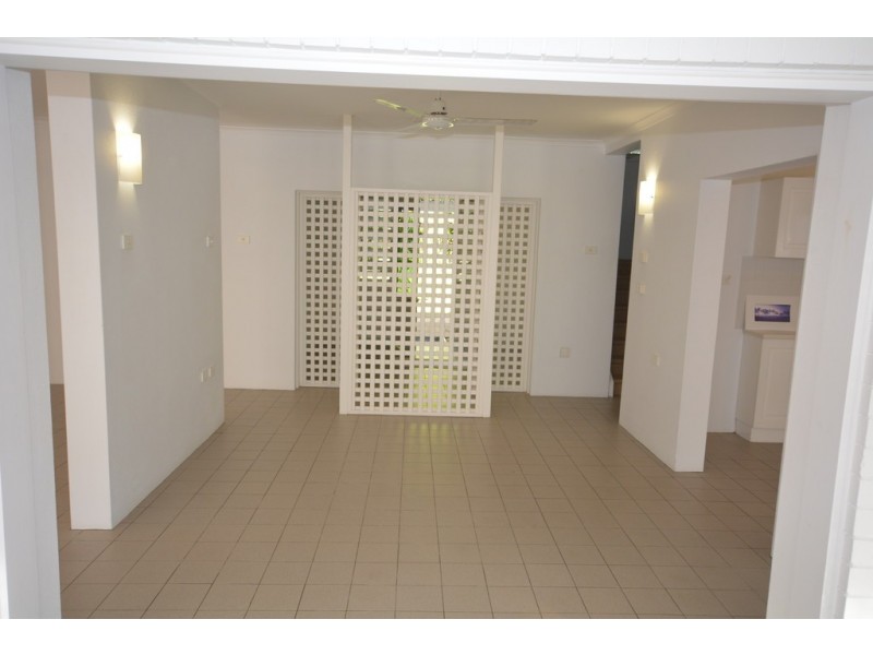 4 Solander Boulevard, Port Douglas QLD 4877