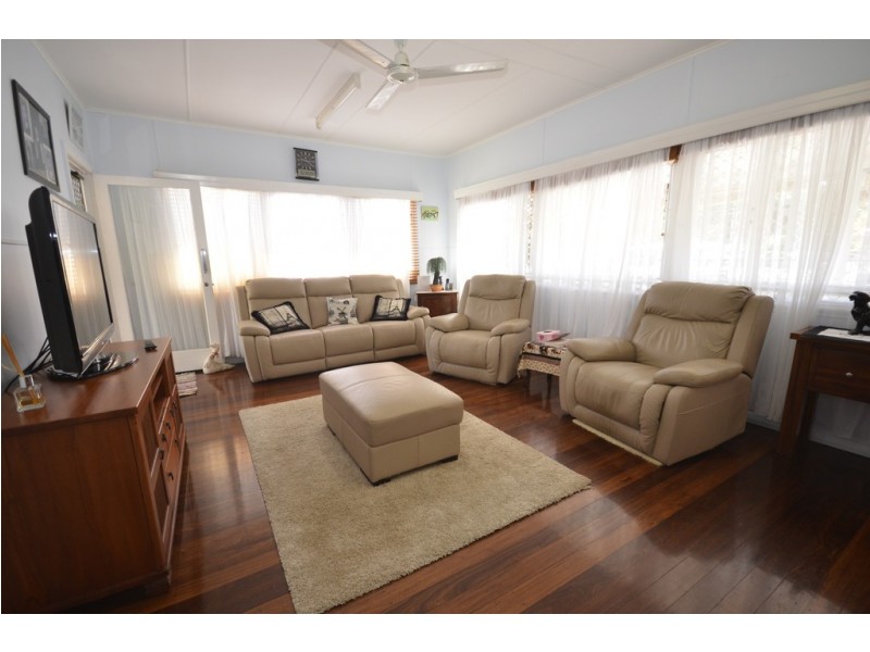 29 William Street, Mossman QLD 4873