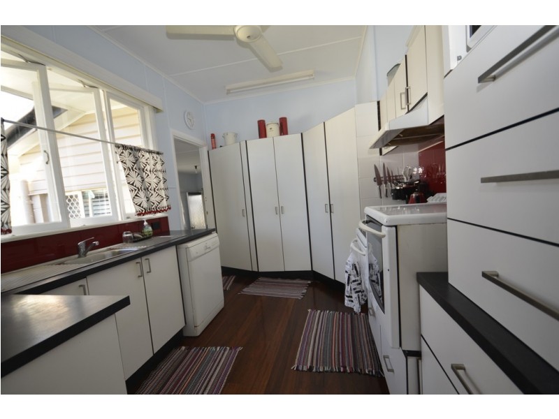 29 William Street, Mossman QLD 4873